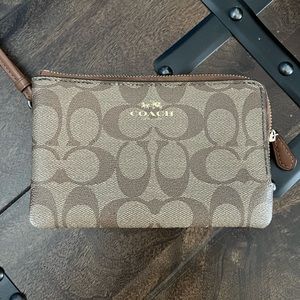 Camel Brown double pocket Coach wristlet